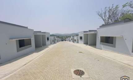 Casa em Condomínio para Venda em Atibaia, Usina, 2 dormitórios, 1 suíte, 1 banheiro, 1 vaga