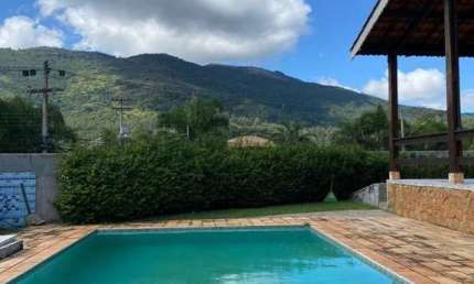 Casa para Venda em Atibaia, Retiro das Fontes, 4 dormitórios, 1 suíte, 4 banheiros, 6 vagas