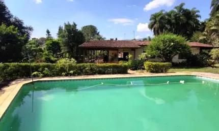 Chácara para Venda em Atibaia, Jardim Paulista, 3 dormitórios, 1 suíte, 2 banheiros, 4 vagas