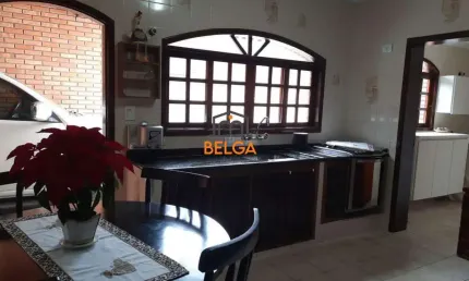 Casa para Venda em Atibaia, Jardim Alvinópolis, 4 dormitórios, 2 suítes, 3 banheiros, 2 vagas