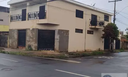 Sobrado para Venda em Ribeirão Preto, Vila Albertina, 3 dormitórios, 1 suíte, 3 banheiros, 2 vagas