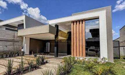 Casa com 3 quartos à venda na Rua Leonina Nunes da Cunha, 7348, Petrópolis, Várzea Grande