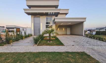 Casa com 3 quartos à venda na Avenida dos Florais, 4521, Ribeirão do Lipa, Cuiabá