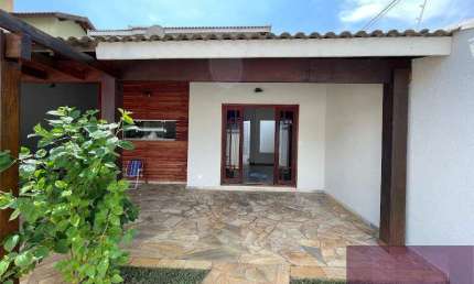 Casa à venda no bairro Alto de Pinheiros - Paulínia/SP