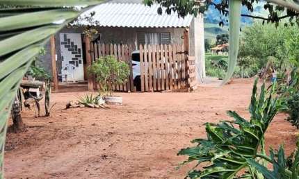 Fazenda à venda no Centro, Monte Sião 