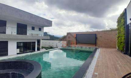 Sobrado com 4 dormitórios à venda, 450 m² por R$ 4.500.000,00 - Ouro Fino - Santa Isabel/SP