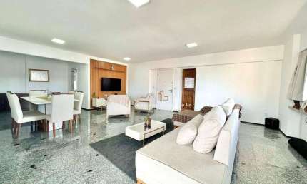 Procurando um apartamento espaçoso e com 4 vagas na Aldeota? Sua procura acabou!