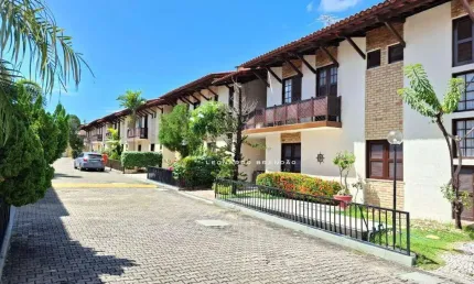 Casa duplex no charmoso condomínio no villa carmel..