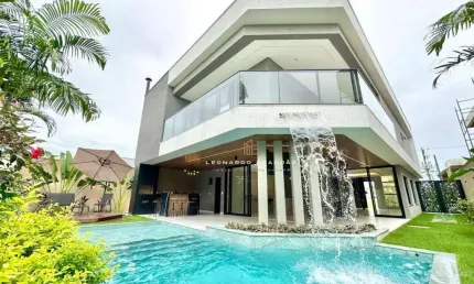 Uma História de Luxo e Exclusividade: A Casa que Encantou um Corretor no Alphaville Ceará 1.