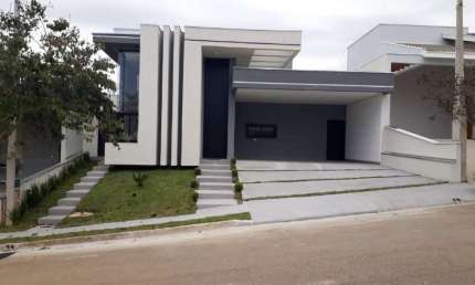 Casa com 3 quartos à venda na Avenida das Palmeiras, Bairro do Grama, Caçapava