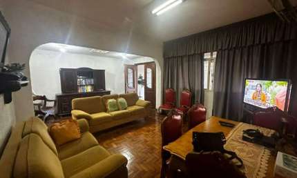 Casa Comercial e Residencial ao lado do Center Vale Shopping