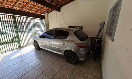 Casa com 2 quartos à venda na Rua Felício Alves de Araújo, Parque dos Ipês, São José dos Campos