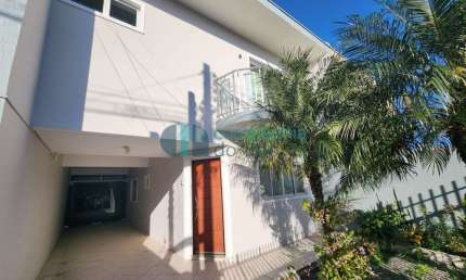 Casa com 3 quartos à venda na Castorino Augusto Rodrigues, 221, Cajuru, Curitiba