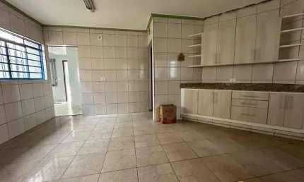 Casa com 3 quartos, sendo 1 suíte no bairro São Gabriel II