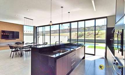 Magnífico sobrado com 4 suítes e piscina aquecida, à venda por R$2.700.000 ou aluguel por R$14.800/mês - Condominio Portal dos Bandeirantes - Salto/SP