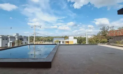 Casa com piscina, gourmet, 3 suítes e uma vista incrivel, no condomínio UNA
