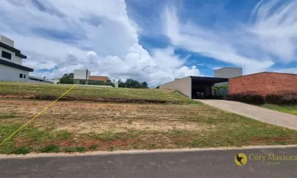 Terreno excelente no condomínio Villas do Golfe em Itu. Imóvel proporciona um belo por do sol e localizado em área privilegiada.