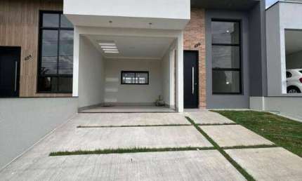 Casa com 3 dormitórios à venda, 105 m² por R$ 820.000,00 - Condomínio Village Moutonnée - Salto/SP