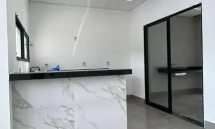 Casa com 3 dormitórios à venda por R$ 820.000 - Condomínio Villágeo Moutonnee - Salto/SP