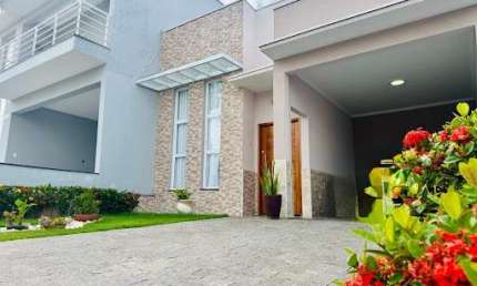 Casa com 3 dormitórios à venda, 105 m² por R$ 850.000,00 - Condomínio Village Moutonnée - Salto/SP