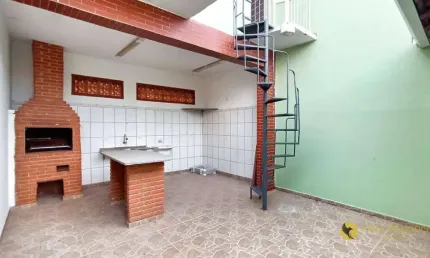 Toda Reformada! Belíssima casa C/ 3 dormitórios e área gourmet ampla, disponível para venda R$400.000 ou Locação R$2.900 - Cond. Dona Lilla - Itu/SP