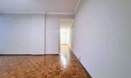 Apartamento retrô com 135m², no coração de Itu, ao lado da Praça do Orelhão.