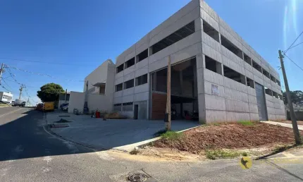Galpão para alugar, 1055m² por R$ 30.000/mês - Jardim Celani - Salto/SP