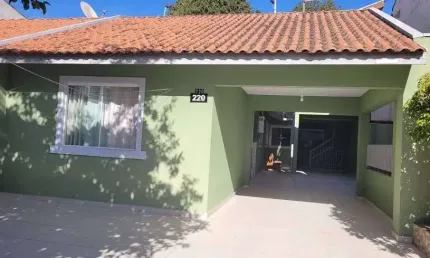 Casa para venda tem 140 metros quadrados com 3 quartos em Águas Belas - São José dos Pinhais - PR