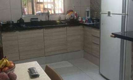 Casa com 4 quartos à venda na Praça Bartholomeu Carlos, Vila Zamataro, Guarulhos