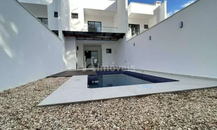 Casa à venda na Rua Erwino Kieper, 118, Atiradores, Joinville