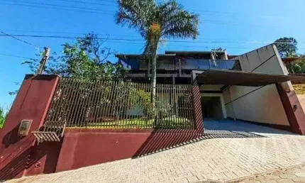 Casa com 3 quartos à venda na Rua Cuco, Iririú, Joinville
