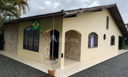Casa com 3 quartos à venda na Rua Itajubá, 300, Bom Retiro, Joinville