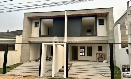 Exclusivo Sobrado de Alto Padrão: Seu Novo Lar dos Sonhos
