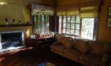 CASA EM CONDOMINIO COM 4 DORMITÓRIOS À VENDA , Laje de Pedra, Canela - RS