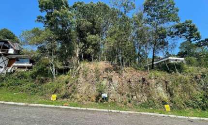 TERRENO COM 621 M² NO LOTEMANETO VALE DAS COLINAS , Vale das Colinas, Gramado - RS