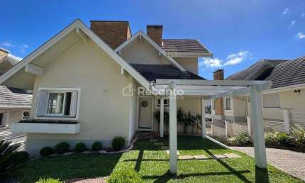 CASA COM 4 DORMITÓRIOS À VENDA, EM GRAMADO - RS, Vale das Colinas, Gramado - RS