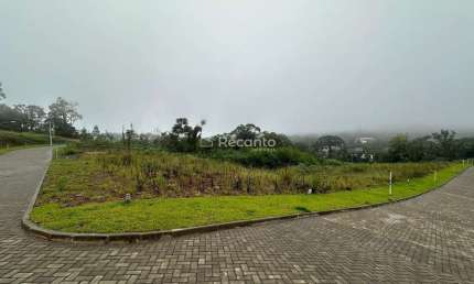 Terreno à venda na Avenida Trab., Várzea Grande, Gramado