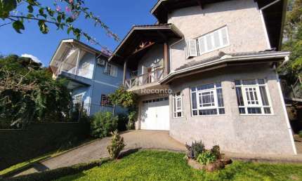 CASA COM 5 DORMITORIOS A VENDA EM GRAMADO, Dutra, Gramado - RS