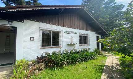 CASA 3 DORMITÓRIOS A VENDA NO BAIRRO PLANALTO, Planalto, Gramado - RS