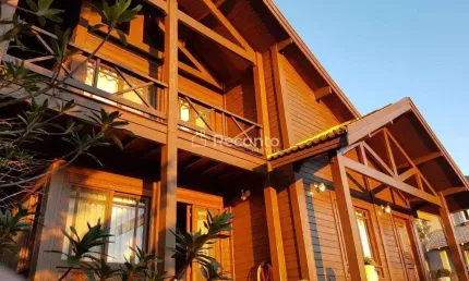 CASA COM 3 DORMITÓRIOS À VENDA, 298 M² - GRAMADO/RS