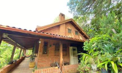 CASA COM 2 DORMITÓRIOS À VENDA, 174 M²  - VALE DOS PINHEIROS - GRAMADO/RS, Vale dos Pinheiros, Gramado - RS