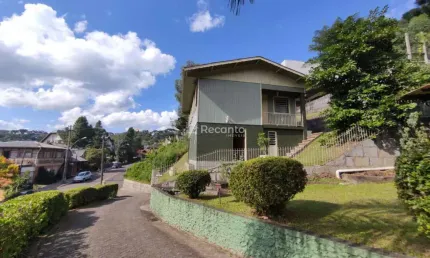 CASA COM 2 DORMITÓRIOS NO BAIRRO PIRATINI , Piratini, Gramado - RS