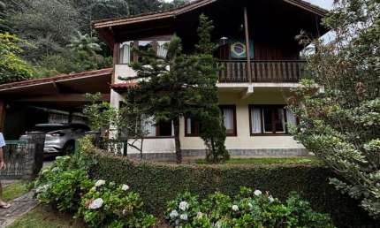 Casa em condomínio fechado com 4 quartos à venda na Rua Alfredo Souza, Carlos Guinle, Teresópolis