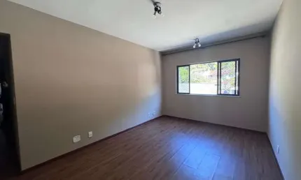 Apartamento de 2 quartos com suíte em taumaturgo, teresópolis!