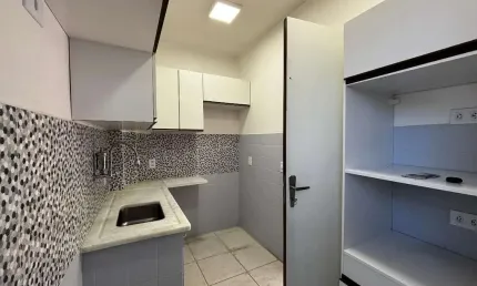 Apartamento com 2 quartos para alugar na Avenida José Joaquim De Ara&#250;jo Regadas, Várzea, Teresópolis