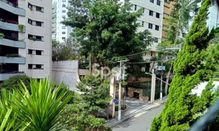LOCAL PRIVILEGIADO - PRÉDIO BASTANTE PROCURADO NO REAL PARQUE
