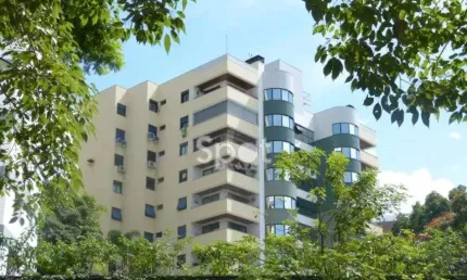 Rua tranquila e arborizada - prédio moderno com lazer!