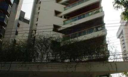 ESPETACULAR COBERTURA DUPLEX COM VISTA MARAVILHOSA NO REAL PARQUE.