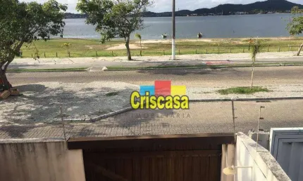 Cris casa imobiliária oferece para venda essa excelente casa duplex em condomínio fechado  com vista lagoa . Composta de um quarto , sala , cozinha ,