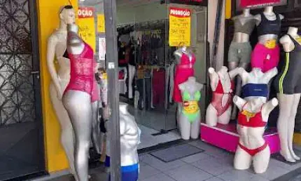 Ponto comercial para alugar na Avenida Teixeira e Souza, 262, Centro, Cabo Frio